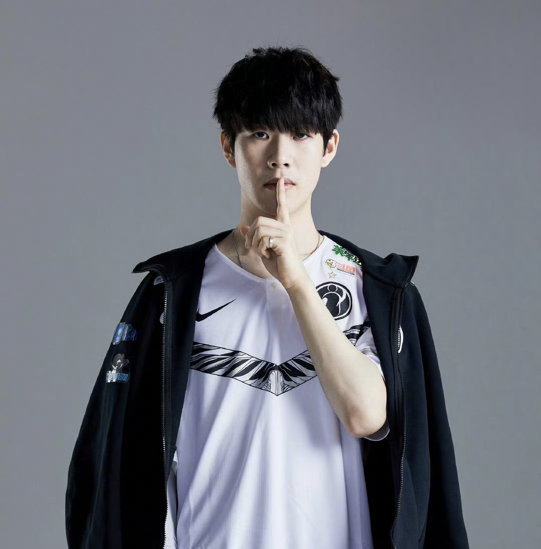 森纳与曼联 森纳与曼联