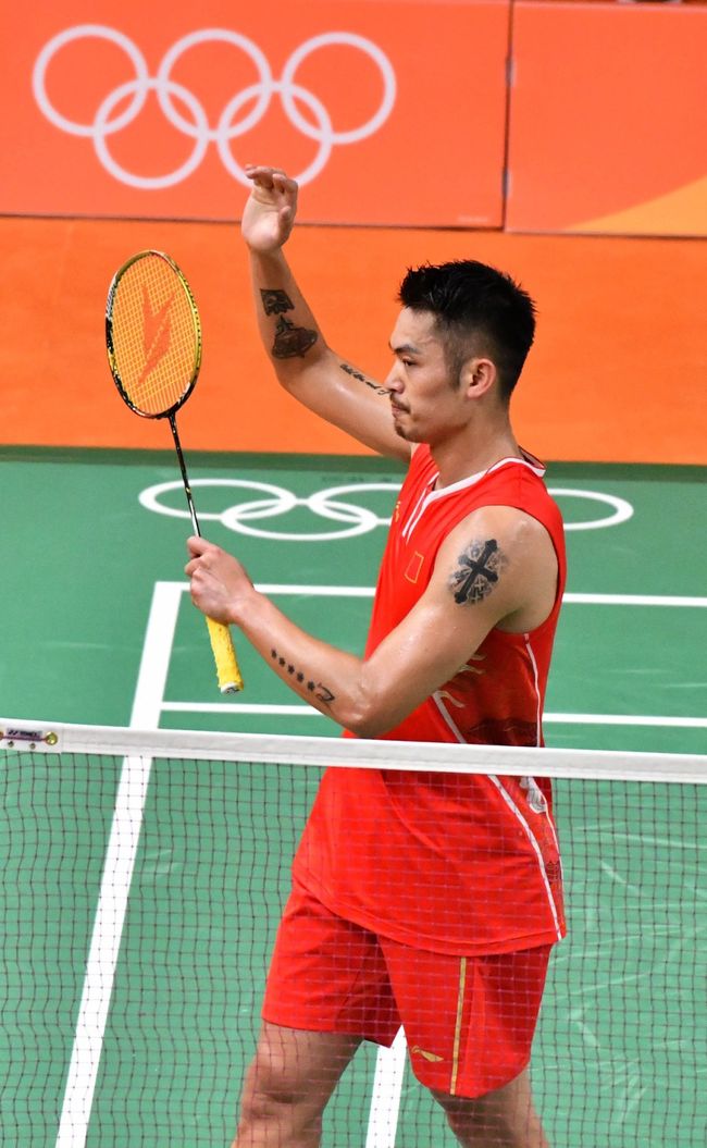 初英超陷入 初英超陷入