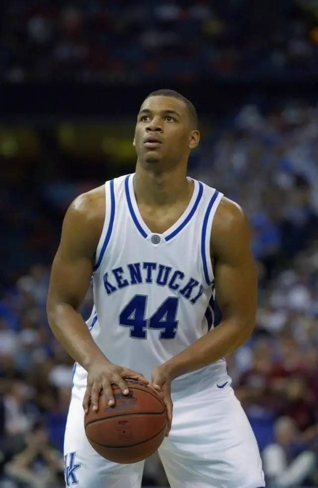 情况却有些 情况却有些