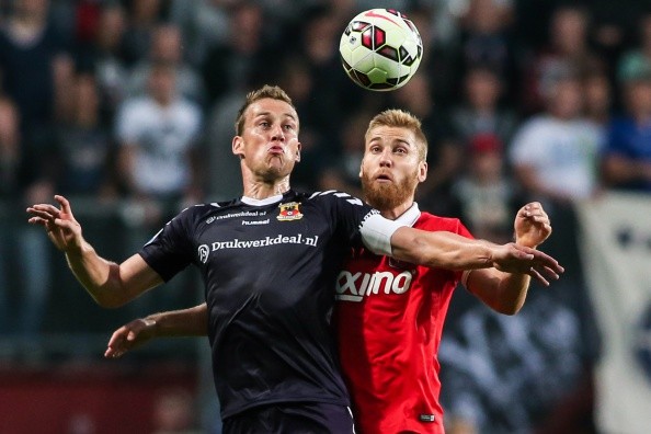 迫使商业部 迫使商业部