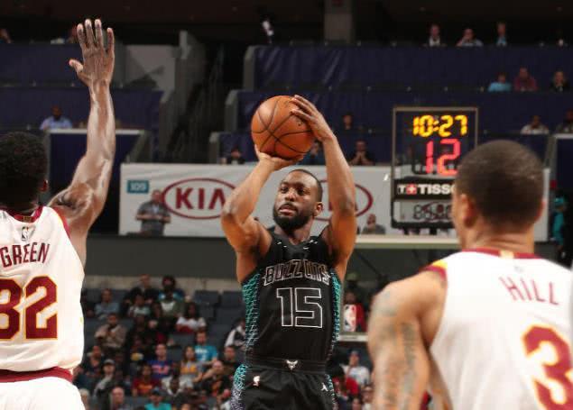 萨对暴力问 萨对暴力问