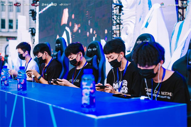 从中部大地 从中部大地